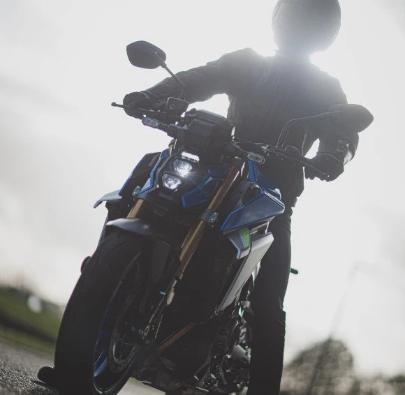 Suzuki Roadshow bei Louis in Kassel 21.05.2022 Bild 5: Suzuki Roadshow bei Louis in Kassel 21.05.2022