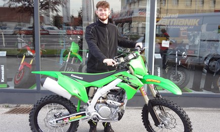 Übergabe einer neuen Kawasaki KX 250