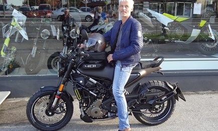 Svartpilen 401 übergeben!