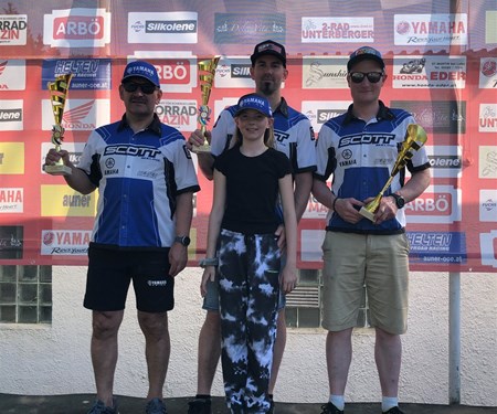 Yamaha Helten Supermoto Team Top in Pisek Yamaha Helten Supermoto Team Top in Pisek