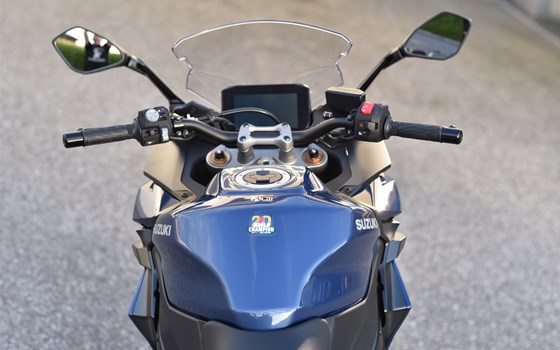 GSX-S 1000 GT ist da! - Bild 8 GSX-S 1000 GT ist da! - Bild 8