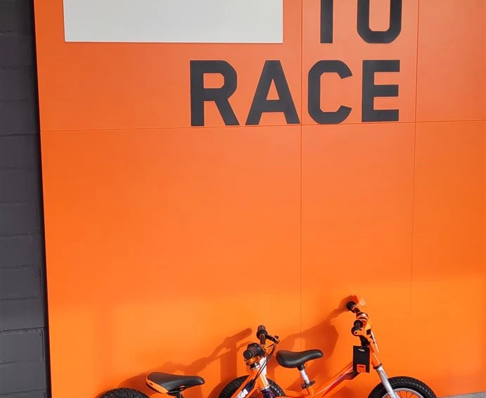 KTM Fan von Klein auf - Manche haben es eben im Blut Bild 1: KTM Fan von Klein auf - Manche haben es eben im Blut