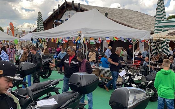 Motorradausstellung Segmüller 2022 - Bild 1