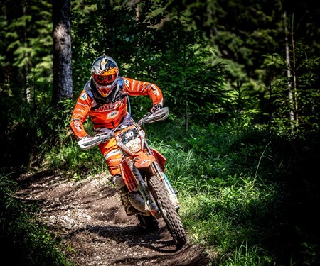 Dust, Struggle & Glory beim Enduro ÖM Rennen in Türnitz. Dust, Struggle & Glory beim Enduro ÖM Rennen in Türnitz.