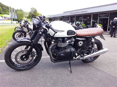 Triumph Köln baut die etwas andere Thuxton ACE CAFE - Bild 4