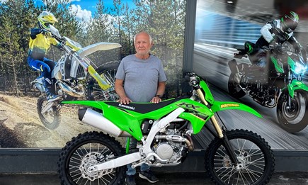 Heinz und seine neue KX 450 sind startklar!