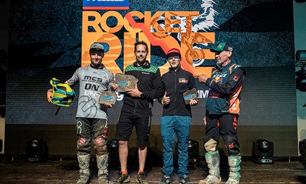 MITAS Rocket Ride: beim spektakulären Auftaktbewerb holt Seppi Fally (AUT/Kawasaki) den Sieg auf der spektakulären Steilhang-Rennstrecke!