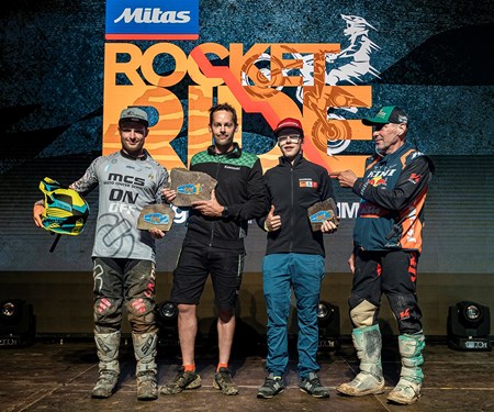 MITAS Rocket Ride: beim spektakulären Auftaktbewerb holt Seppi Fally (AUT/Kawasaki) den Sieg auf der spektakulären Steilhang-Rennstrecke! MITAS Rocket Ride: beim spektakulären Auftaktbewerb holt Seppi Fally (AUT/Kawasaki) den Sieg auf der spektakulären Steilhang-Rennstrecke!