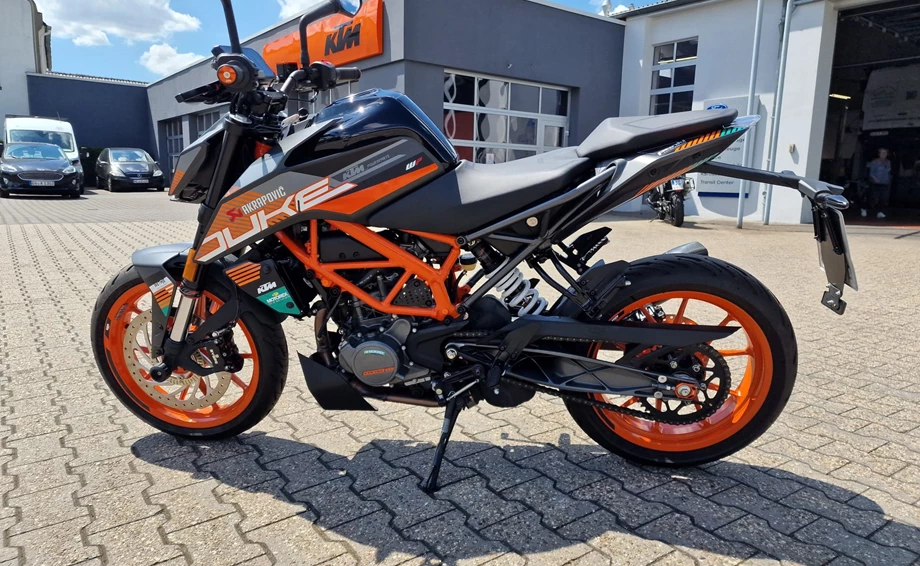 Absolute Hingucker - Grafik Kits von KTM Bild 1: Absolute Hingucker - Grafik Kits von KTM