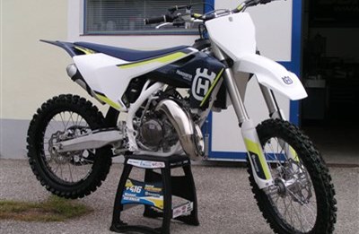 Die MX-Husqvarna Modelle 2016 zum Anfassen!