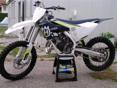 Die MX-Husqvarna Modelle 2016 zum Anfassen! Bild 2: Die MX-Husqvarna Modelle 2016 zum Anfassen!