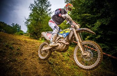 Österreichs ISDE Team schlägt sich tapfer !!