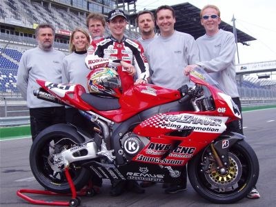 Auf  den NEUEN Bridgestone Battlax-Slicks geht Martin Bauer geht am 14./15.Mai in den IDM-Saisonauftakt