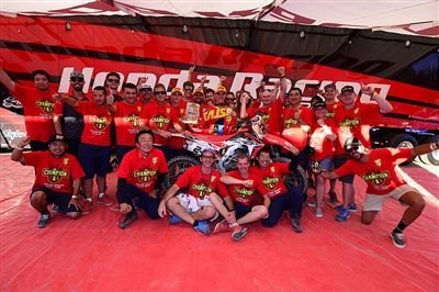 Tim Gajser ist MX2 Weltmeister auf HONDA! Paulin und Bobryshev Rang 2 und 3 in MX1 WM! - Bild 2