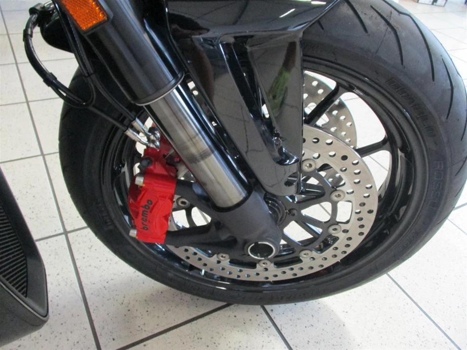 DUCATI XDIAVEL NERA - POLTRONA FRAU NR. 72/500 - LIMITED Bild 3: DUCATI XDIAVEL NERA - POLTRONA FRAU NR. 72/500 - LIMITED