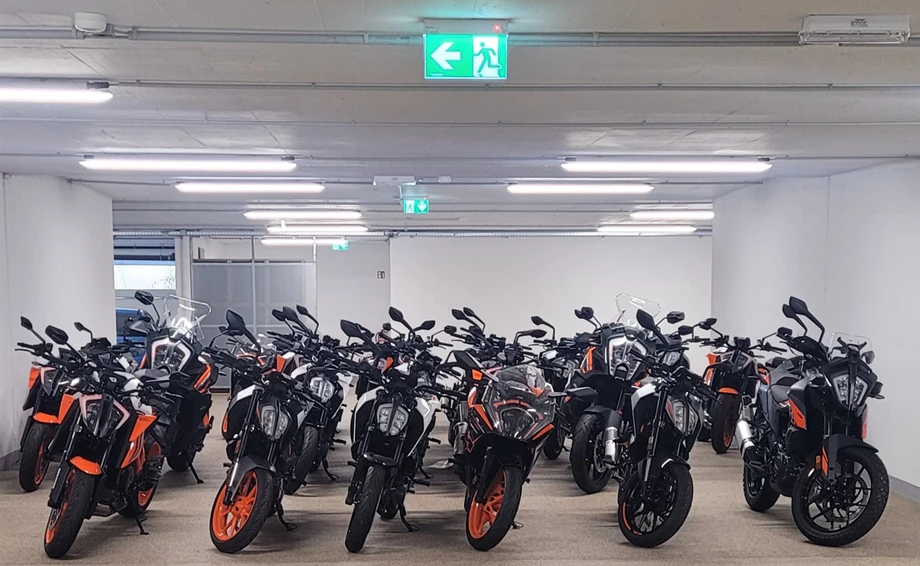 Wir haben da was auf Lager.. Bild 1: Wir haben da was auf Lager..