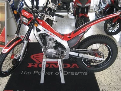 Honda Semmler - Montesa COTA 4RT Bild 6: Honda Semmler - Montesa COTA 4RT