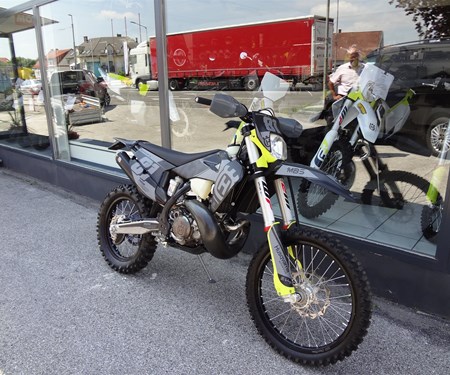 Husqvarna Enduro neu gestylt! Husqvarna Enduro neu gestylt!