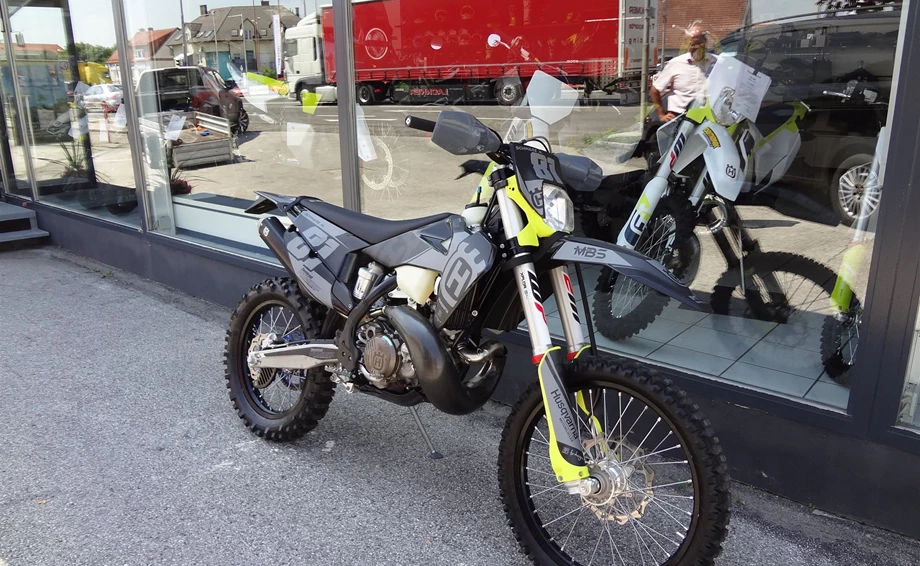 Husqvarna Enduro neu gestylt! Bild 1: Husqvarna Enduro neu gestylt!