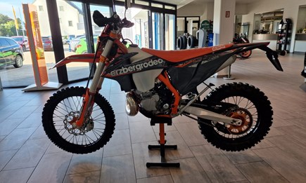 Die Königin ist eingetroffen...