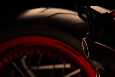 MV Agusta & Lewis Hamilton bringen ein Limited Modell, die Lewis Hamilton Dragster RR! - Bild 4