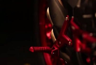 MV Agusta & Lewis Hamilton bringen ein Limited Modell, die Lewis Hamilton Dragster RR! - Bild 6