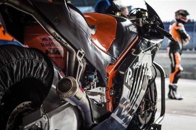 KTM RC16 – Erfolgreiches Roll-Out des MotoGP-Motorrades! - Bild 4