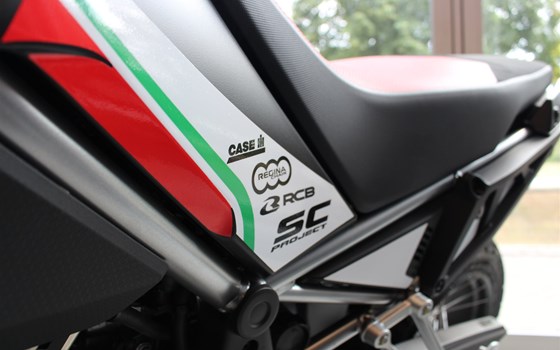 Tuareg 660 mit Kampfbemalung - Bild 3