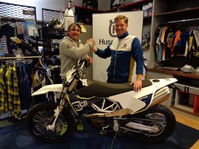 HUSQVARNA 701 ENDURO --> ÜBERGABE ;) HUSQVARNA 701 ENDURO --> ÜBERGABE ;)