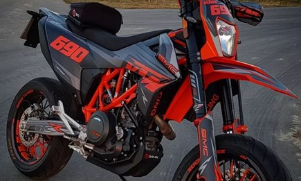 KTM SMC-R mit Sonderdekor 