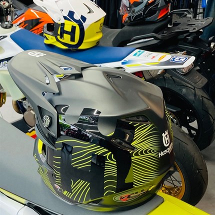 Cross- oder Endurohelme %%% Für jede Gelegenheit den richtigen Helm!