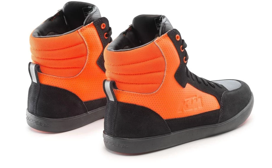 J-6 AIR SHOES Bild 2: J-6 AIR SHOES