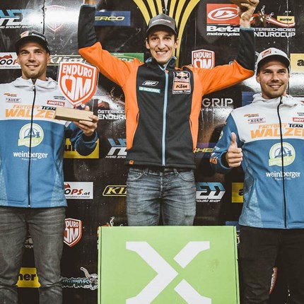 KTM|GASGAS Walzer Rennbericht ÖEC und ÖM Finalrennen Ötscher Race und Classic Enduro Wertungsfahrt Hausruck 
Das gesamte Team KTM | GASGAS Walzer gratuliert den frisch gebackenen Enduro ÖM Staatsmeistern Hutter Valentino (ÖM Jugend), ... Weiter >>