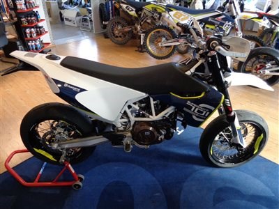 HUSQVARNA 701 SUPERMOTO --> ab sofort bei uns zu bestaunen!!! ;) - Bild 2