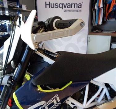 HUSQVARNA 701 SUPERMOTO --> ab sofort bei uns zu bestaunen!!! ;) - Bild 4