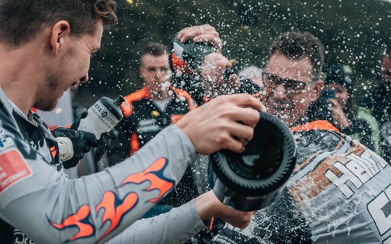 Florian Hellrigl von KTM Zauner Racing Team sichert sich beim Motocross ÖM Saisonfinale in Kirchschlag den MX2 Staatsmeistertitel; - Bild 2 Florian Hellrigl von KTM Zauner Racing Team sichert sich beim Motocross ÖM Saisonfinale in Kirchschlag den MX2 Staatsmeistertitel; - Bild 2