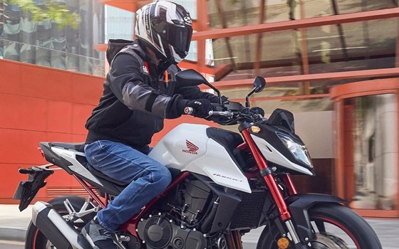 2023 Honda Hornet CB750 - Bild 3