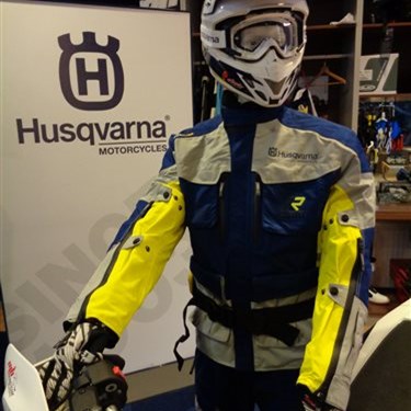 HUSQVARNA 701 --> Enduro Jacke/Hose frisch eingetroffen! HUSQVARNA 701 --> Enduro Jacke/Hose frisch eingetroffen!