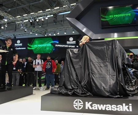 Kawasaki enthüllt EV Prototyp an der Intermot