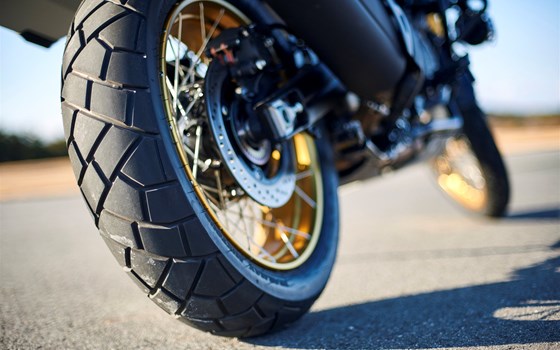 Die Neue V-Strom 1050 DE Jetzt bei uns.... - Bild 5