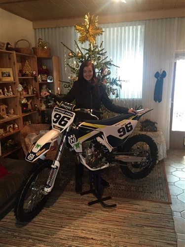 Ein besonderes Weihnachtsgeschenk für Vanessa! Bild 2: Ein besonderes Weihnachtsgeschenk für Vanessa!