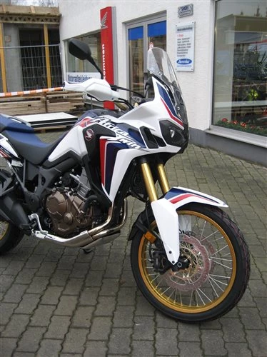 Honda Semmler - ....jetzt augebaut  Bild 3: Honda Semmler - ....jetzt augebaut