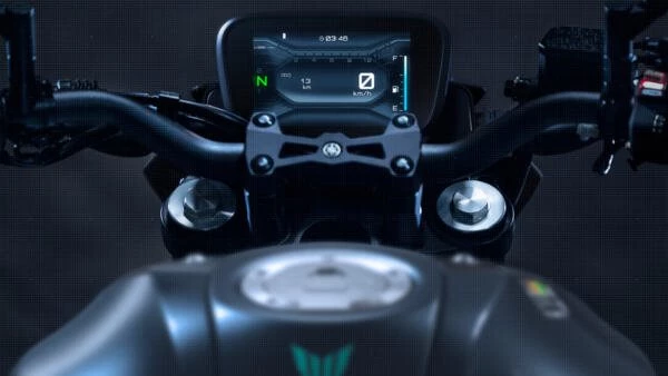 Neuheit 2023: Yamaha MT125 inkl 5" TFT & Traction-Control Bild 2: Neuheit 2023: Yamaha MT125 inkl 5" TFT & Traction-Control