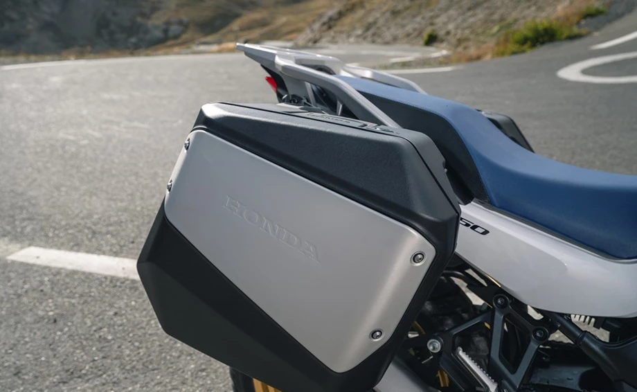 Honda Semmler - Neuheit Honda XL750 Transalp  Bild 18: Honda Semmler - Neuheit Honda XL750 Transalp