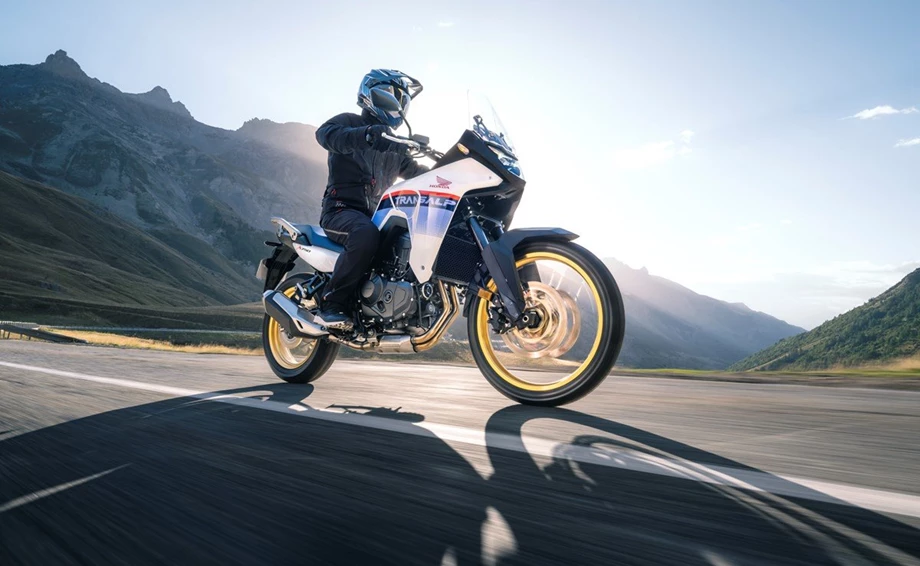 Honda Semmler - Neuheit Honda XL750 Transalp  Bild 20: Honda Semmler - Neuheit Honda XL750 Transalp