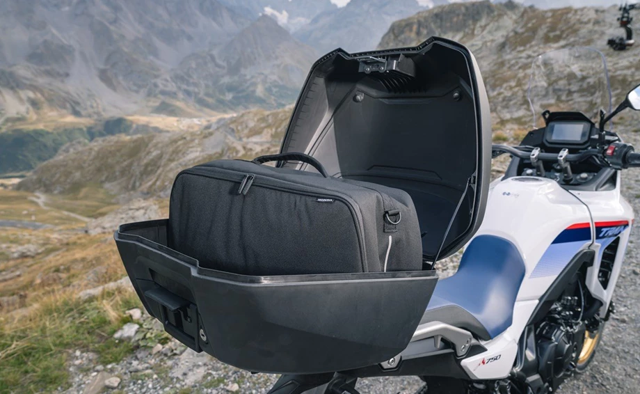 Honda Semmler - Neuheit Honda XL750 Transalp  Bild 28: Honda Semmler - Neuheit Honda XL750 Transalp