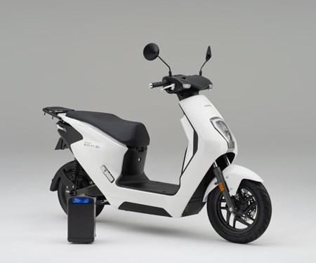 Honda Semmler - Neuheit E-Roller EM1 e 2023