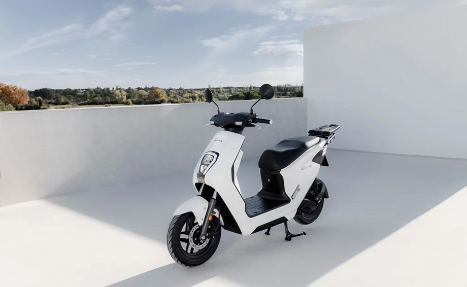 Honda Semmler - Neuheit E-Roller EM1 e 2023 Bild 16: Honda Semmler - Neuheit E-Roller EM1 e 2023