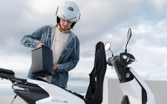Honda Semmler - Neuheit E-Roller EM1 e 2023 - Bild 19