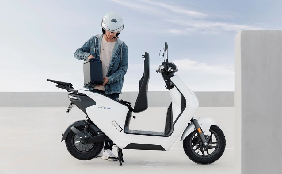 Honda Semmler - Neuheit E-Roller EM1 e 2023 Bild 21: Honda Semmler - Neuheit E-Roller EM1 e 2023